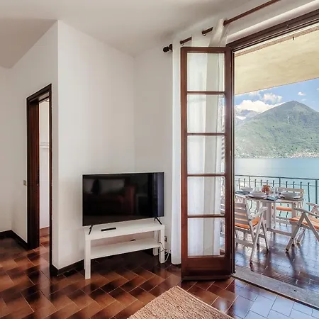 Waterside - By Myhomeincomo Musso