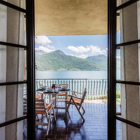 Waterside - By Myhomeincomo Musso