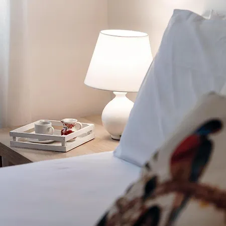 Waterside - By Myhomeincomo *