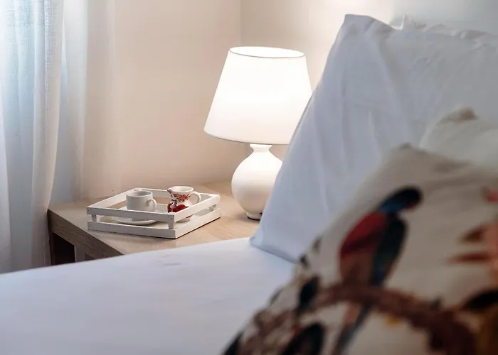 Waterside - By Myhomeincomo *